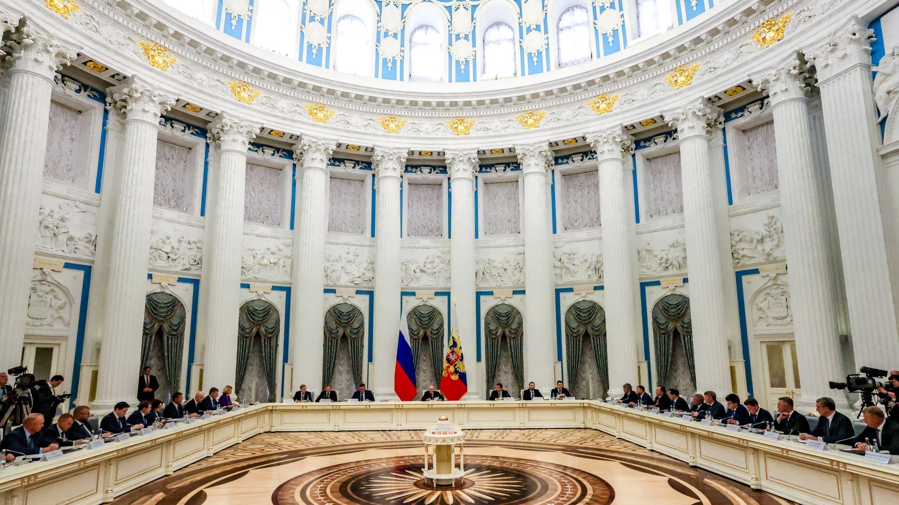 zasedaniye-gossoveta-s-vladimirom-putinym